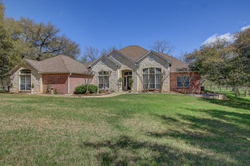 200 Carriage House Rd, Salado, TX, 76571-5716 | Card Image