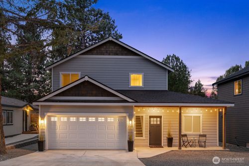 607 Park St, Cle Elum, WA, 98922-4701 | Card Image