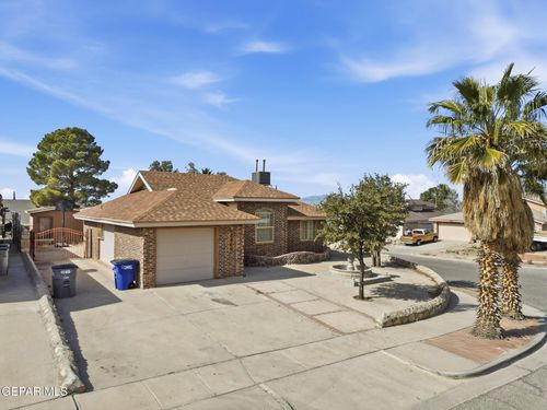 1565 Michelangelo Dr, El Paso, TX, 79936-7187 | Card Image