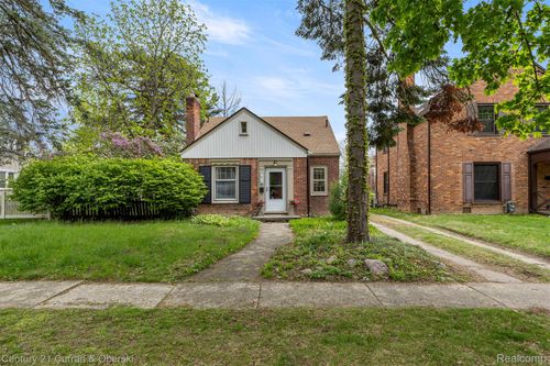 9616 Auburndale St, Livonia, MI, 48150-2810 | Card Image