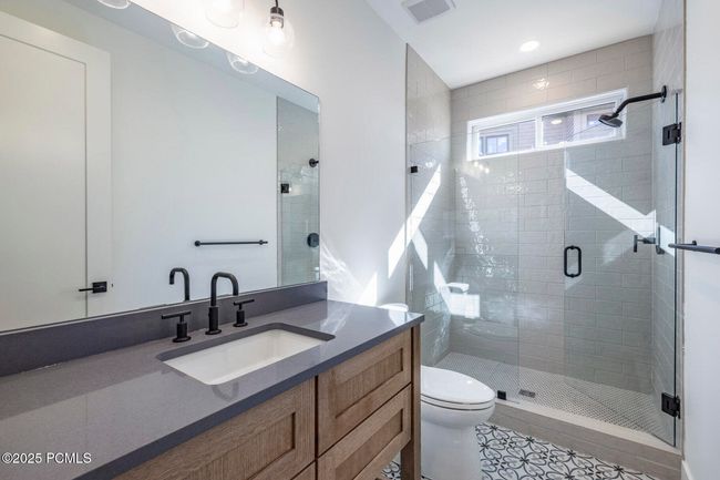 678 E Silver Hill Loop, Condo with 4 bedrooms, 4 bathrooms and null parking in Hideout UT | Image 22