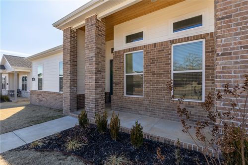6300 Sw Beacon St, Bentonville, AR, 72713-4057 | Card Image