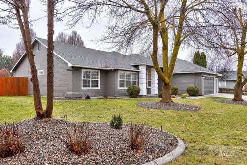 1168 N Pinnacle Way, Eagle, ID, 83616-5375 | Card Image