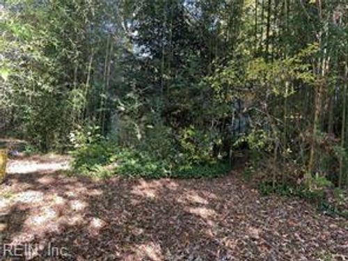 4558 Shoshone Ct, Norfolk, VA, 23513-3723 | Card Image