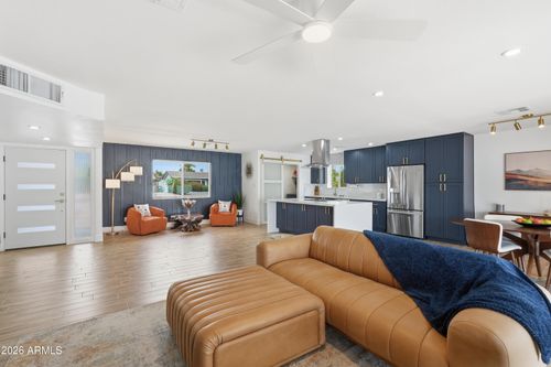 8607 E Jackrabbit Rd, Scottsdale, AZ, 85250-6731 | Card Image