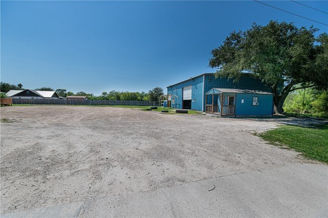 2527 N Us Highway 281, Home with 0 bedrooms, 0 bathrooms and null parking in Alice TX | Image 4