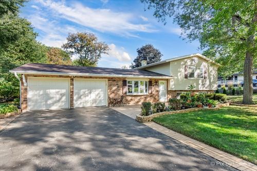 849 Hemlock Dr, Sleepy Hollow, IL, 60118-2681 | Card Image