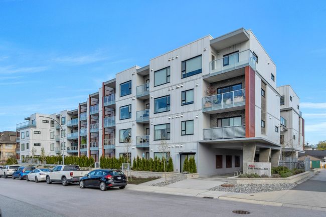 108 - 2345 Rindall Avenue, Condo with 1 bedrooms, 1 bathrooms and 1 parking in Port Coquitlam BC | Image 5