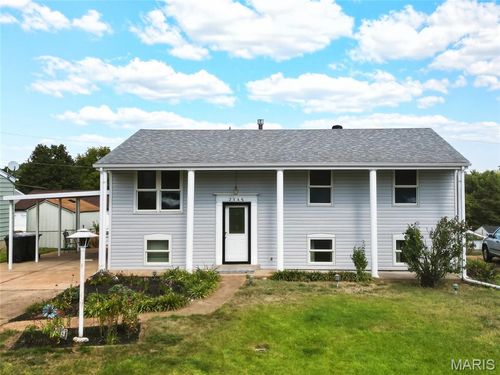 2348 Roland Dr, Arnold, MO, 63010-2211 | Card Image