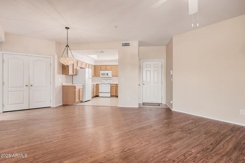 277-9151 W Greenway Road, Peoria, AZ, 85381 | Card Image