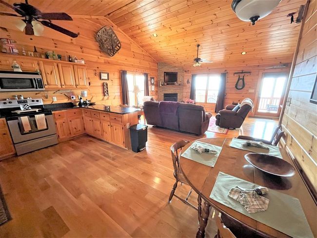198 F S T Ln, House other with 3 bedrooms, 3 bathrooms and null parking in Fancy Gap VA | Image 12