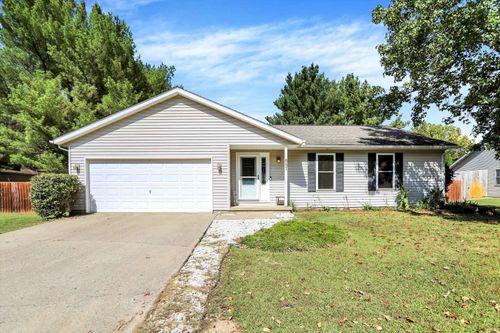 857 E Meadowlands Dr, Ellettsville, IN, 47429-1079 | Card Image