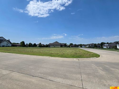 1755 N Deer Run, Fremont, NE, 68025-6245 | Card Image
