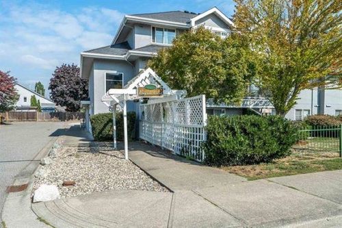 214-19953 55a Ave, Langley, BC, V3A3X4 | Card Image