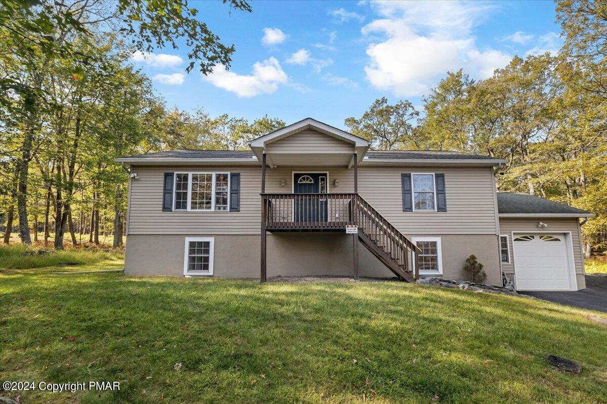 Whippoorwill Dr, Bushkill, PA 18324