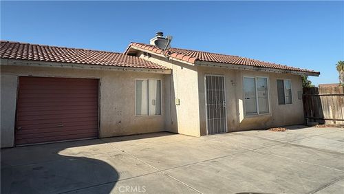 5113 S H St, Bakersfield, CA, 93304-7282 | Card Image