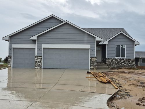 10977 W Sondra Ct, Maize, KS, 67101-9048 | Card Image