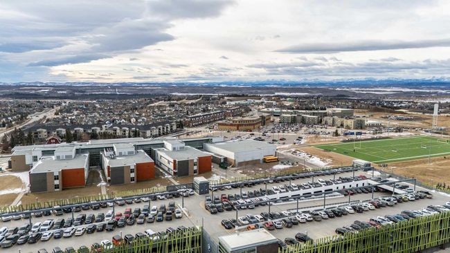 404 Aspen Meadows Hill Sw, Townhouse with 3 bedrooms, 4 bathrooms and 2 parking in Calgary AB | Image 44