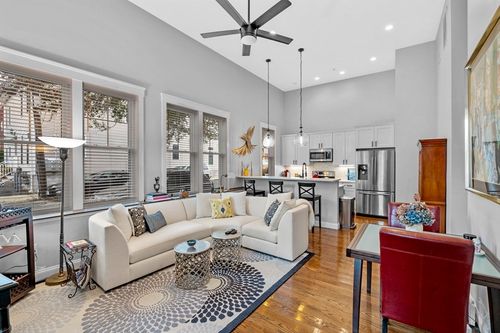 unit-3-85 Bridge St, Salem, MA, 01970-4390 | Card Image