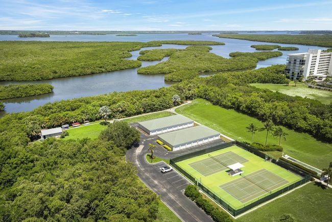 APT-1901 - 5049 N Highway A1a, Condo with 3 bedrooms, 2 bathrooms and null parking in Hutchinson Island FL | Image 45