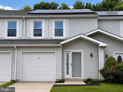 5 Society Ct, Burlington, NJ, 08016-3600 | Card Image