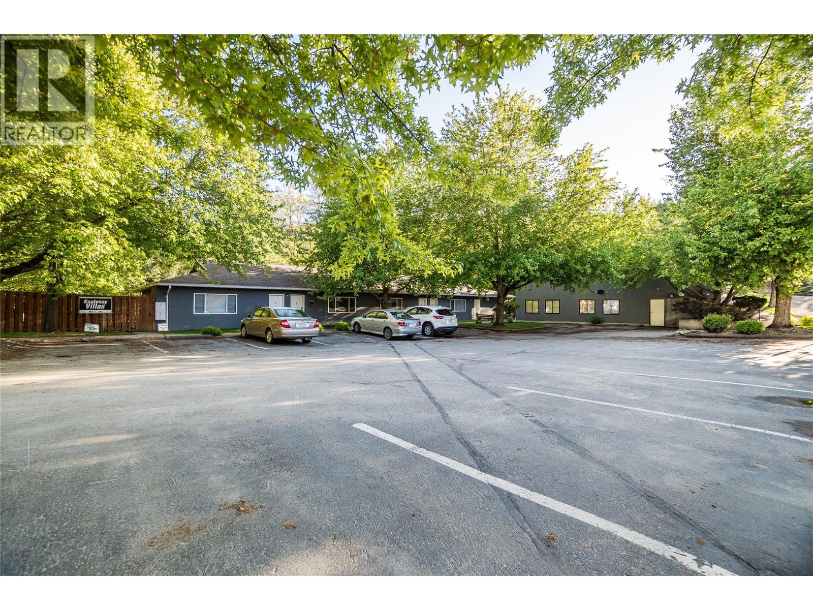 Residential Income in Castlegar 4