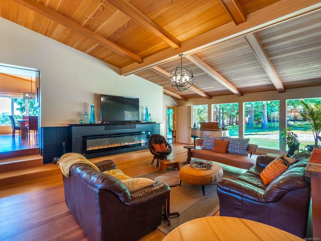 410 17 Th Ave, House other with 4 bedrooms, 5 bathrooms and 4 parking in Sointula BC | Image 27