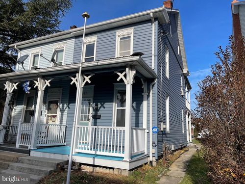 19 W Church St, Annville, PA, 17003-1305 | Card Image