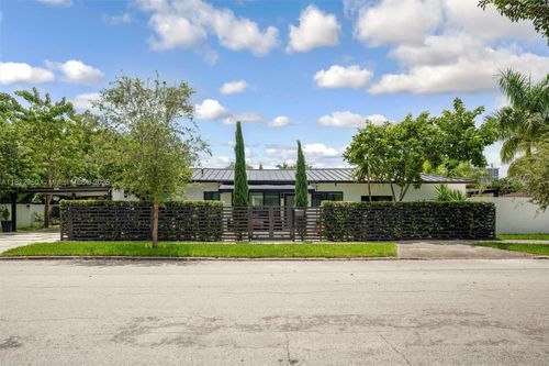 2484 Sw 25th St, Miami, FL, 33133-2241 | Card Image