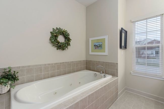 731 E Bluff Ct, Condo with 3 bedrooms, 4 bathrooms and null parking in Rochester Hills MI | Image 27