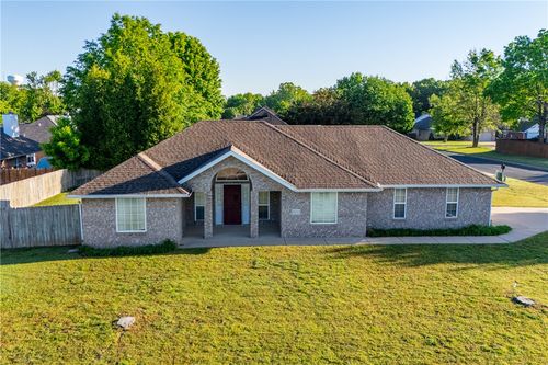 1500 Sanford Dr, Bentonville, AR, 72712-5456 | Card Image