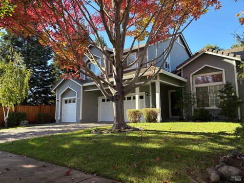 134 Grevillia Dr, Petaluma, CA, 94952-6110 | Card Image