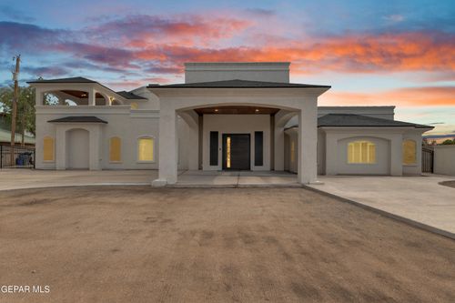 532 Sandy Lane, El Paso, TX, 79907 | Card Image