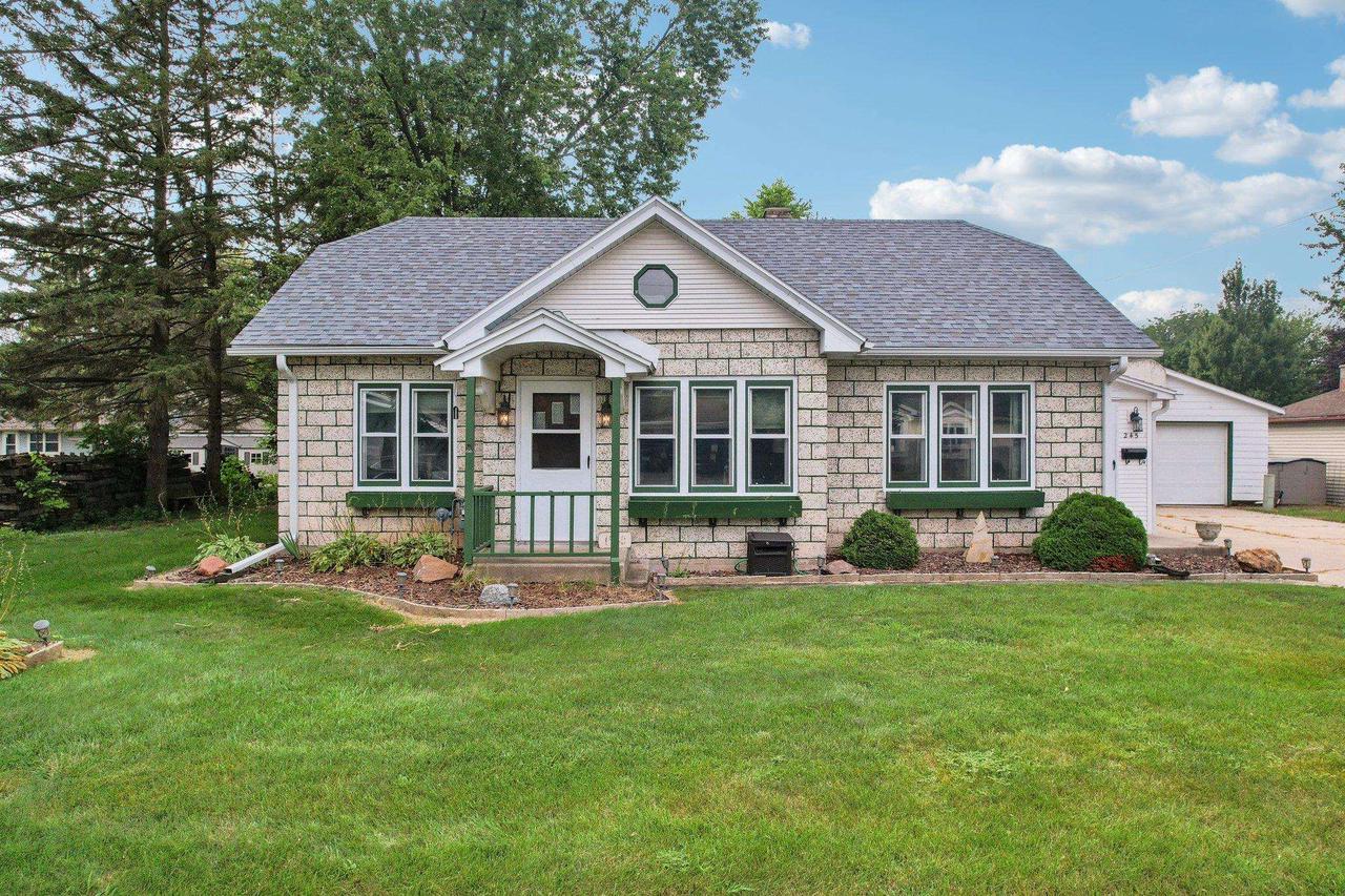6th St, Prairie Du Sac, WI 53578
