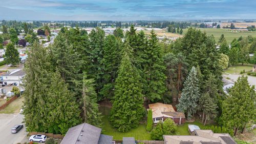 2161 Martens St, Abbotsford, BC, V2T6M6 | Card Image