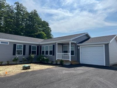 208-97-12-2 - 19-B Wildflower Lane, House other with 2 bedrooms, 1 bathrooms and null parking in Plymouth NH | Image 1