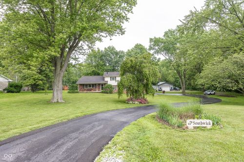 2457 Centerline Rd, Franklin, IN, 46131-8093 | Card Image