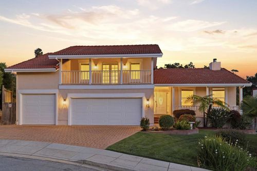 16 Bennett Rd, Redwood City, CA, 94062-3202 | Card Image