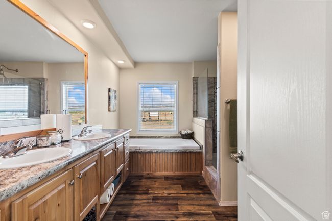 1036 E Airport Rd, House other with 3 bedrooms, 3 bathrooms and 1604 parking in Panguitch UT | Image 21