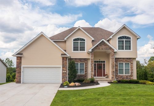 1018 Copper Dr, Erie, PA, 16509-3880 | Card Image