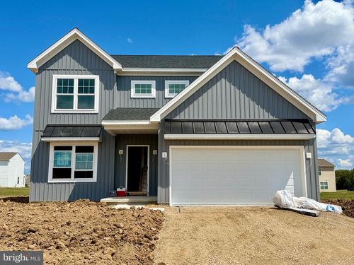 14 Family Drive, CARLISLE, PA, 17013 | Card Image