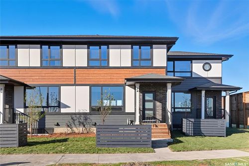 74 Taskamanwa St, Saskatoon, SK, S7V1P6 | Card Image