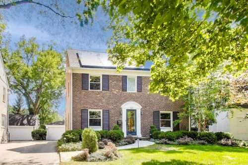 2025 Bennett Ave, Evanston, IL, 60201-2115 | Card Image
