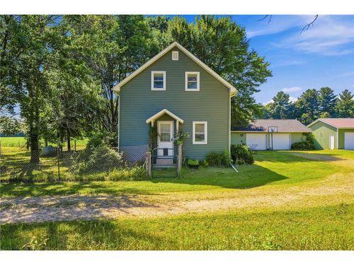 E3993 550th Ave, Menomonie, WI, 54751-4732 | Card Image