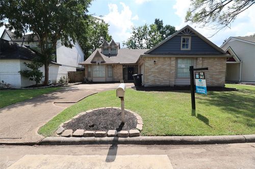 12815 Ashford Knoll Dr, Houston, TX, 77082-2150 | Card Image
