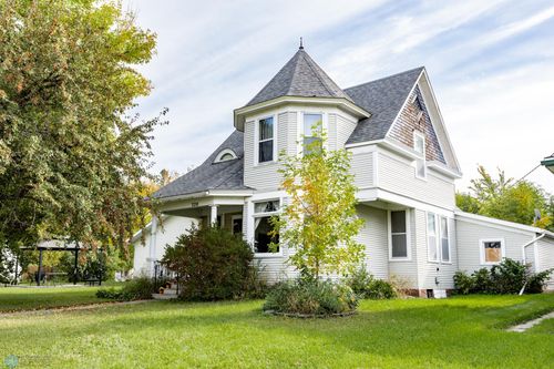 320 Elm St, Crookston, MN, 56716-1705 | Card Image