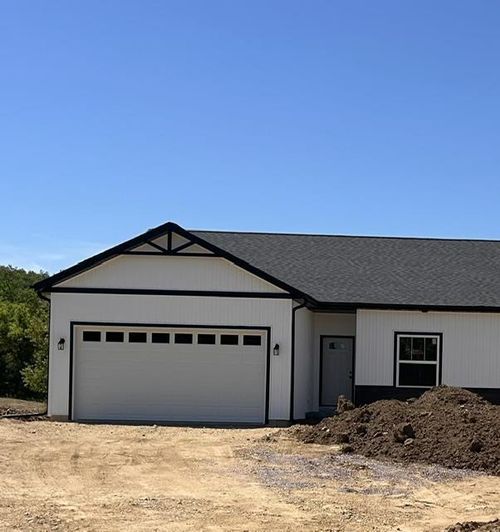 402 Mine Street, Baraboo, WI, 53913 | Card Image