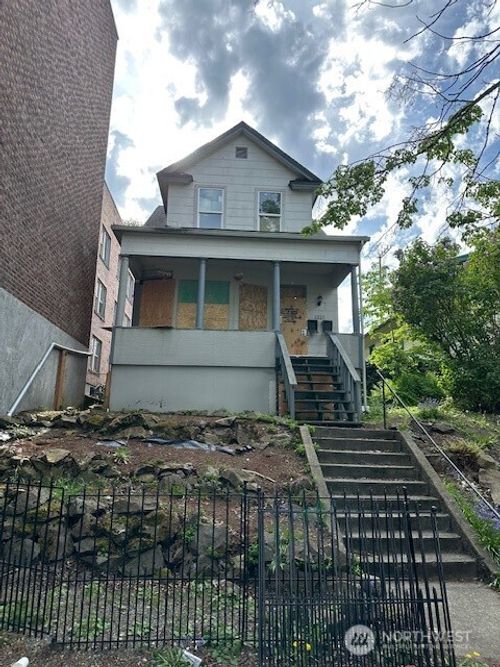 1220 Yakima Avenue S, Tacoma, WA, 98405 | Card Image