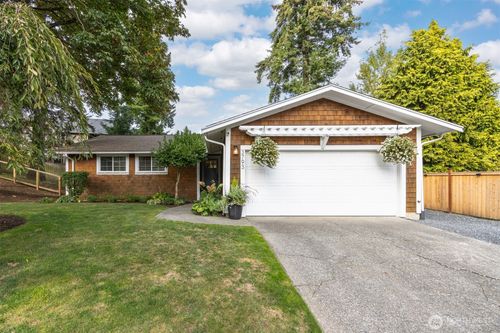 3793 Greenville Place, Bellingham, WA, 98226 | Card Image