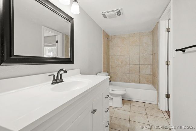 13803 S Hickory St, House other with 4 bedrooms, 1 bathrooms and null parking in Glenpool OK | Image 14